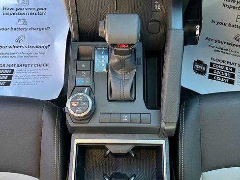 Used 2025 Toyota Tacoma TRD Off-Road image 22