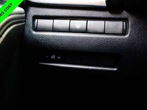 Used 2022 Nissan Rogue SV image 26