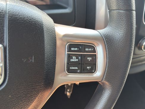 Used 2024 RAM 1500 Classic SLT AWD/4WD image 20