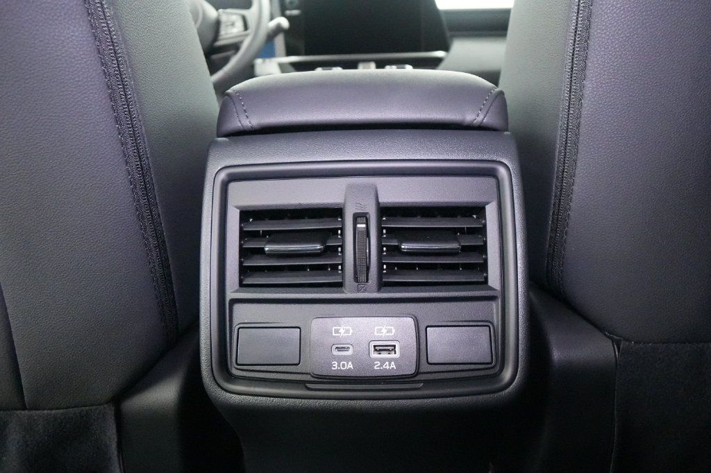 Used 2026 Subaru Outback Premium AWD/4WD image 18