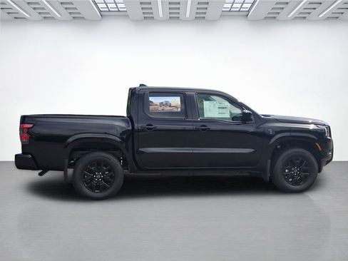 New 2026 Nissan Frontier SV w/ Tow Package AWD/4WD image 3