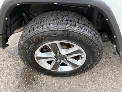 Used 2021 Jeep Wrangler Unlimited Sahara AWD/4WD image 11