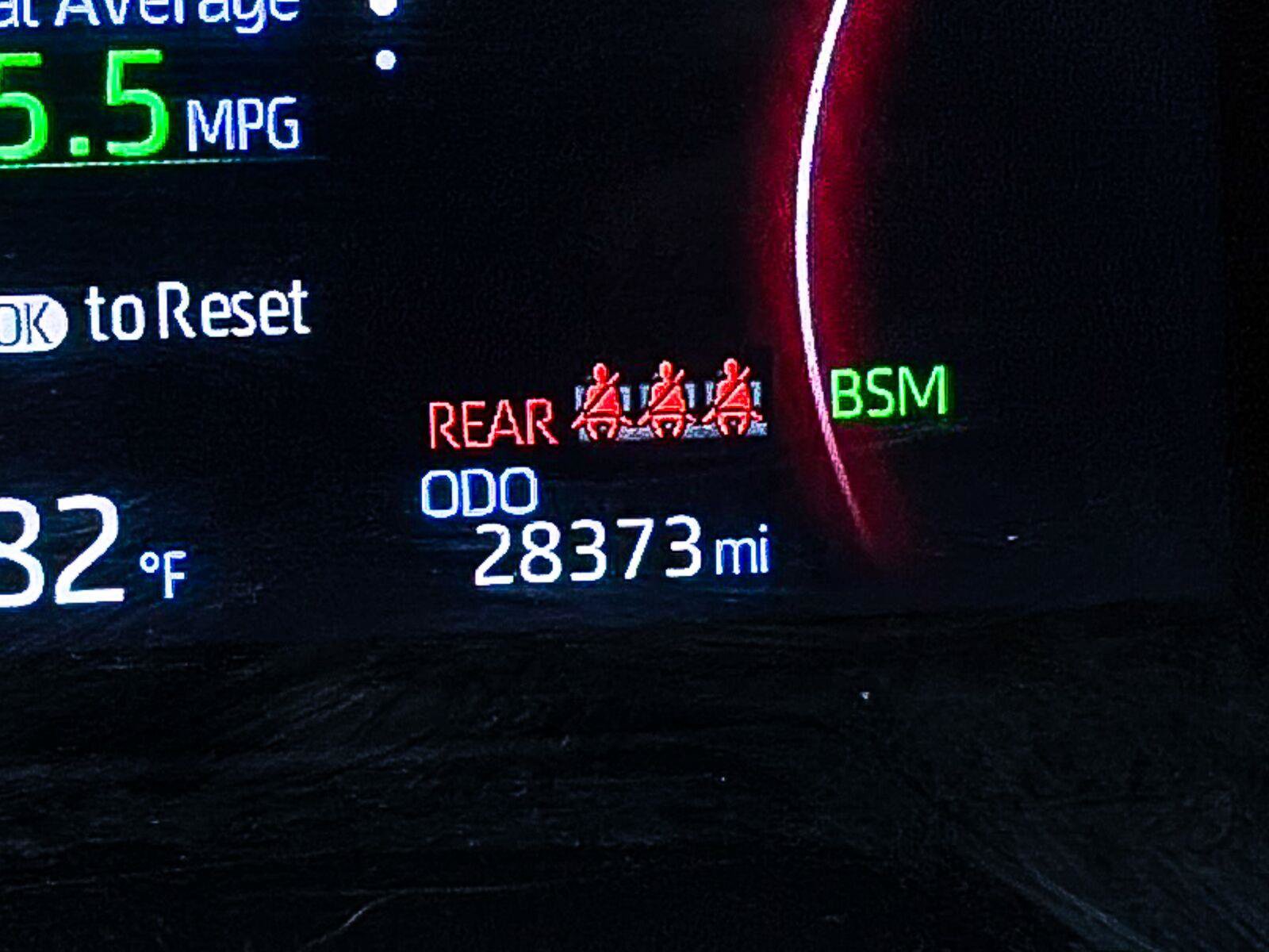 Used 2023 Toyota RAV4 XLE Premium FWD image 31