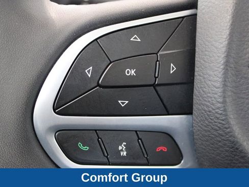 Used 2023 Chrysler 300 Touring L w/ Popular Equipment Group image 19