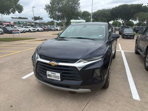 Used 2020 Chevrolet Blazer LT w/ LPO, Floor Liner Package FWD image 2