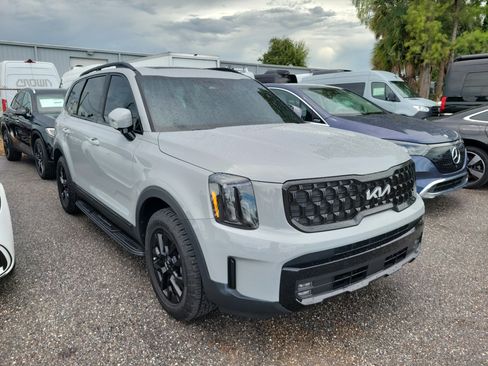 Used 2024 Kia Telluride SX Prestige X-Pro AWD/4WD image 3