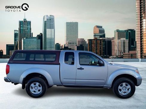 Used 2008 Nissan Frontier SE w/ SE Value Truck Pkg image 7