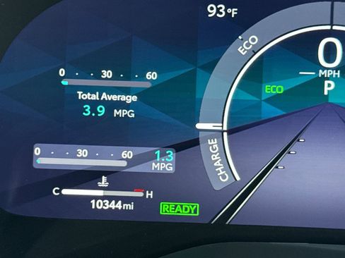 Used 2025 Toyota Sienna Platinum FWD image 28