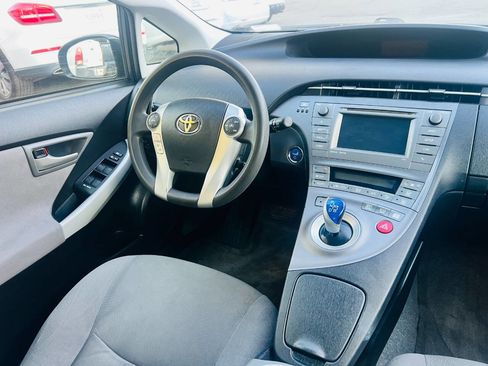Used 2012 Toyota Prius Three FWD image 21