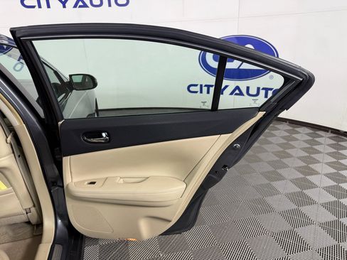 Used 2014 Nissan Maxima 3.5 SV image 17