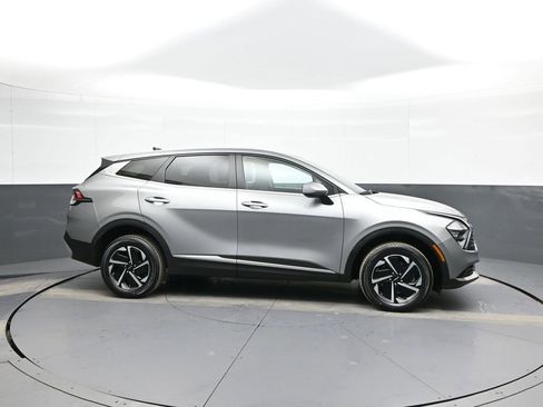 Certified 2023 Kia Sportage LX image 8
