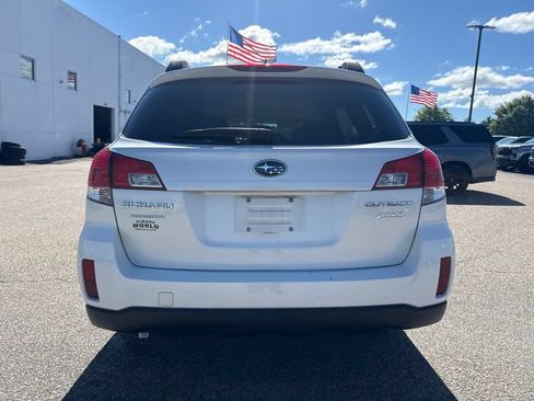 Used 2014 Subaru Outback 2.5i Premium AWD/4WD image 10