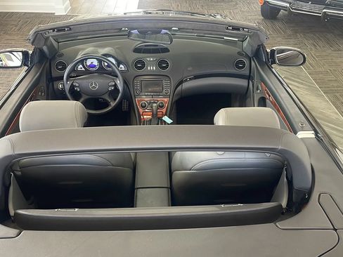Used 2005 Mercedes-Benz SL 55 AMG image 36