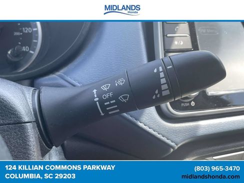 Used 2025 Nissan Versa SV FWD image 22