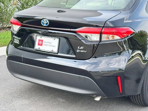 Used 2025 Toyota Corolla LE w/ Convenience Package FWD image 36