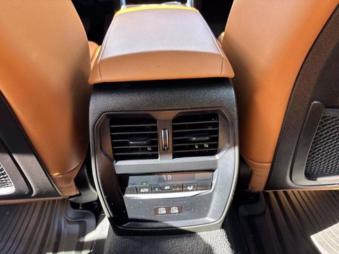 Certified 2023 BMW 330i xDrive Sedan w/ Premium Package image 33