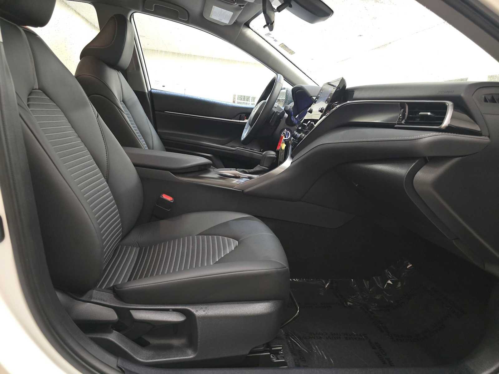 Certified 2024 Toyota Camry SE FWD image 28