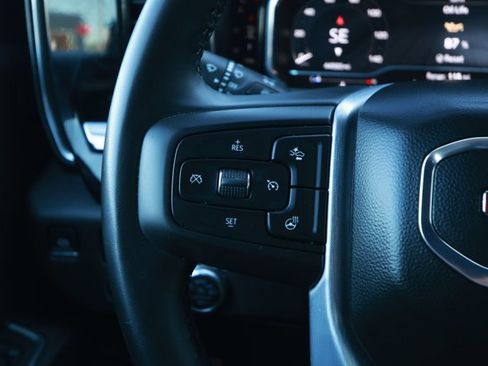 Used 2025 GMC Sierra 1500 SLT image 14