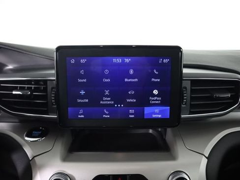 Used 2024 Ford Explorer XLT w/ Equipment Group 202A AWD/4WD image 54