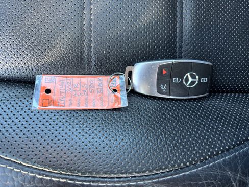 Used 2021 Mercedes-Benz GLS 580 4MATIC image 38