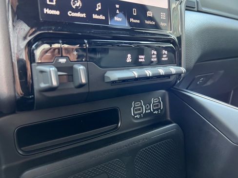 Used 2023 RAM 1500 Laramie image 18