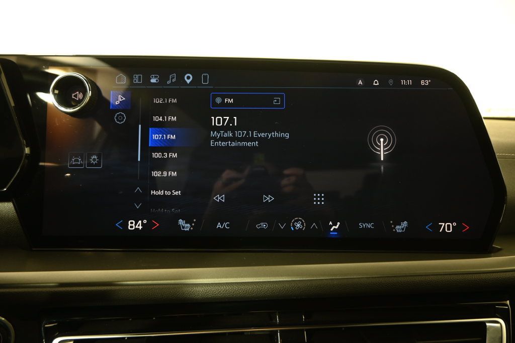 Used 2024 Chevrolet Traverse LT w/ Enhanced Driving Package AWD/4WD image 28