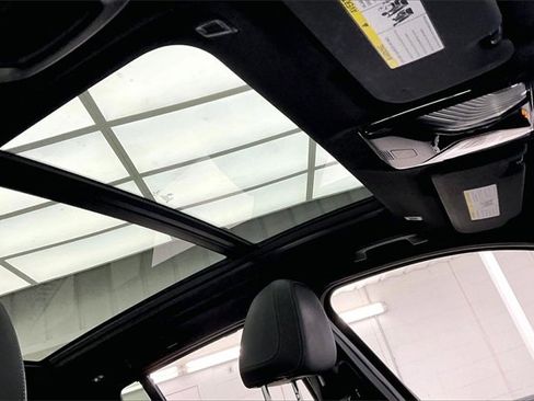 Used 2021 BMW X3 xDrive30i w/ Executive Package image 13