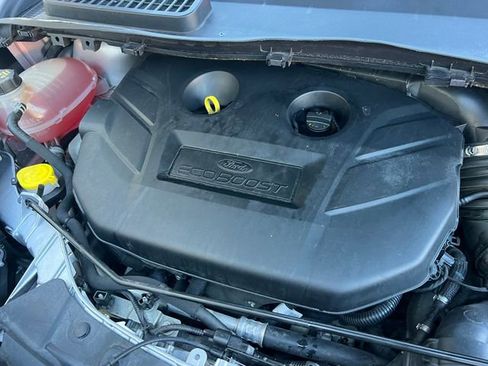 Used 2017 Ford Escape Titanium w/ Equipment Group 301A image 32