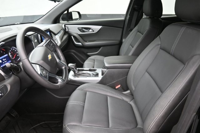 Used 2022 Chevrolet Blazer LT w/ Sound & Technology Package FWD image 16