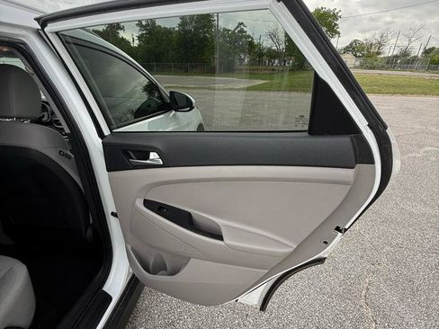 Used 2021 Hyundai Tucson Value FWD image 20