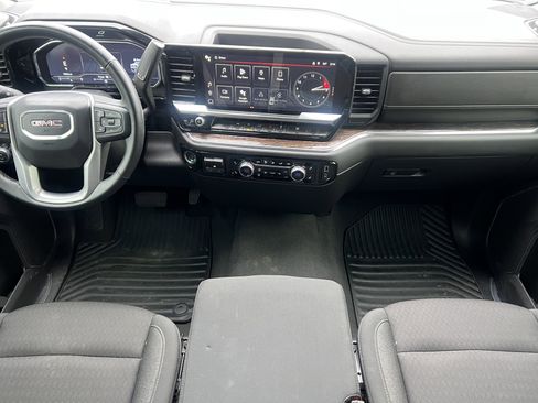 Used 2024 GMC Sierra 1500 SLE image 29