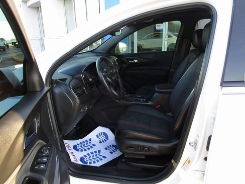 Used 2022 Chevrolet Equinox RS image 17