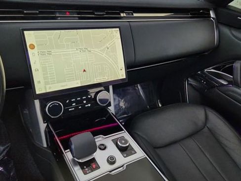 Used 2023 Land Rover Range Rover SE AWD/4WD image 41
