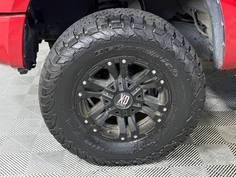 Used 2019 Toyota Tundra Platinum AWD/4WD image 13