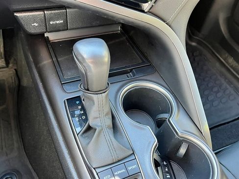 Used 2023 Toyota Camry SE w/ Cold Weather Package image 32