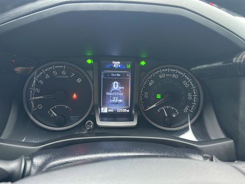 Used 2023 Toyota Tacoma TRD Off-Road w/ Technology Package image 20