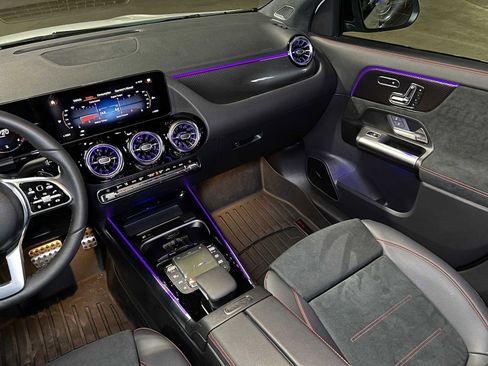 Used 2023 Mercedes-Benz GLA 250 4MATIC image 40