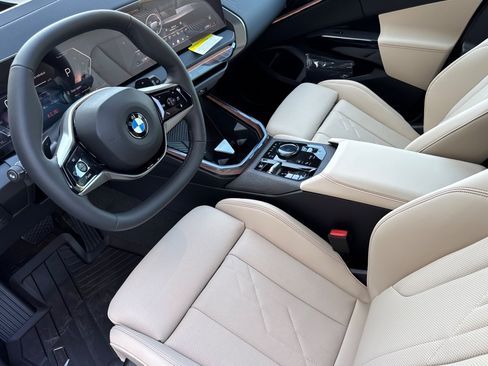 Used 2026 BMW X3 xDrive30i w/ Premium Package AWD/4WD image 4