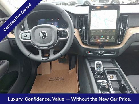 Used 2026 Volvo XC60 B5 Plus w/ Protection Package Premier AWD/4WD image 9