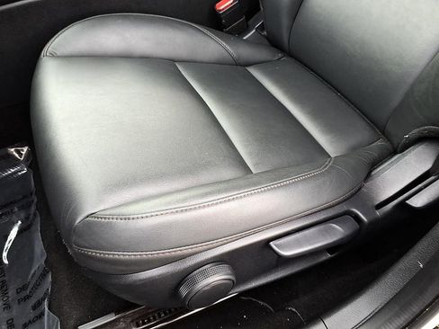 Used 2024 MAZDA MAZDA3 s FWD image 17