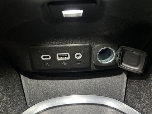 Used 2023 Chevrolet Malibu LT FWD image 31