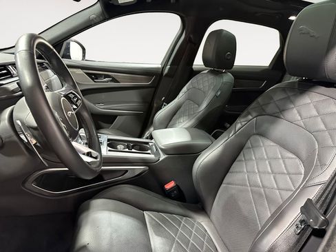 Used 2023 Jaguar F-PACE S image 9