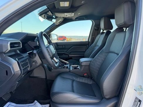 Certified 2025 Toyota 4Runner TRD Sport Premium AWD/4WD image 14
