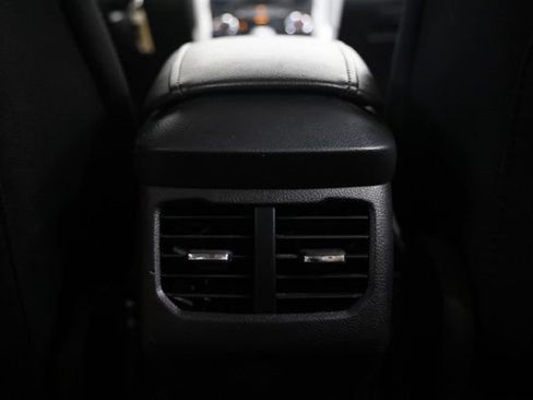 Used 2016 Ford Fusion SE FWD image 37