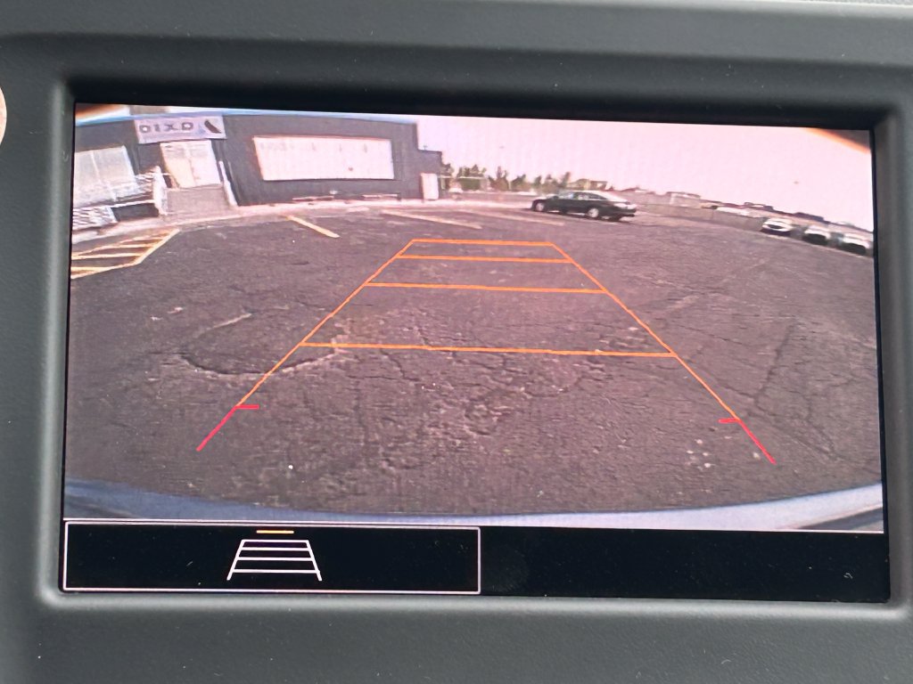 Used 2024 Chevrolet Equinox LT AWD/4WD image 13