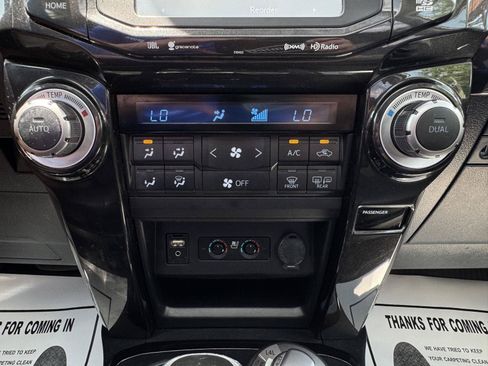 Used 2019 Toyota 4Runner Limited AWD/4WD image 25