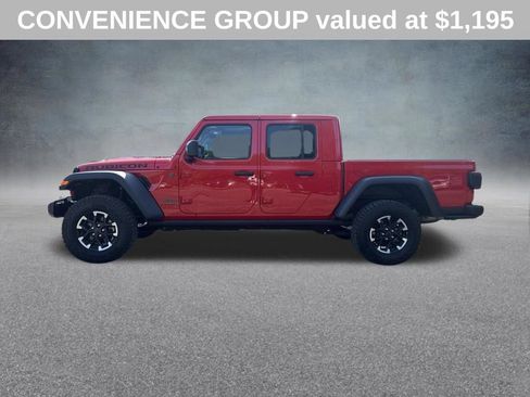 Used 2025 Jeep Gladiator Rubicon w/ Convenience Group AWD/4WD image 4