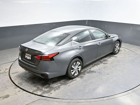 Used 2024 Nissan Altima 2.5 S image 39