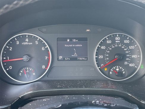 Used 2022 Kia Seltos EX image 29
