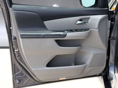 Used 2014 Honda Odyssey EX-L image 23